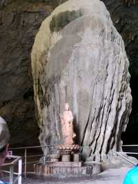 Baimo Cave – A Majestic Limestone Karst Cave in Guangxi