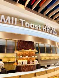 “Toast to Nature: Korean Cafe Blooming with Sustainability”