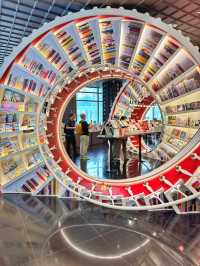 ร้านหนังสือ เขาวงกต ณ เมืองเซินเจิ้น 