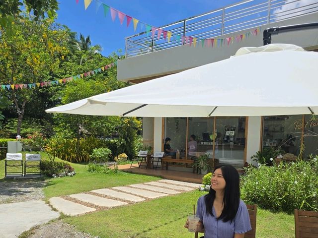 Past Tale's Cafe
