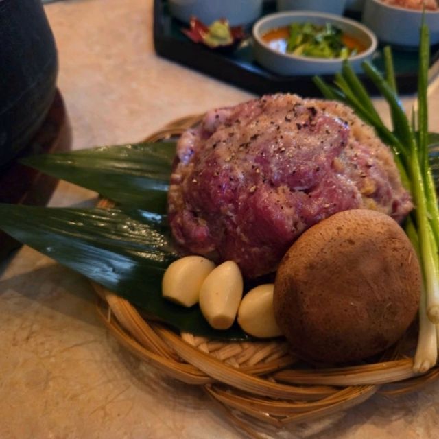 데이트하기 좋은 용리단길 고기 맛집 '홍홍'