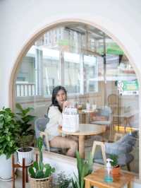 คิตะ ที สแตนด์ คาเฟ่น้ำชาน่ารักหลัง มข.