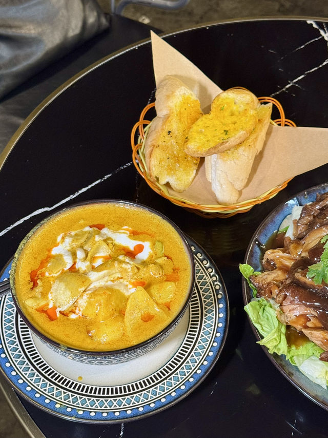 尖沙咀隱世性價比高泰式酒吧餐廳