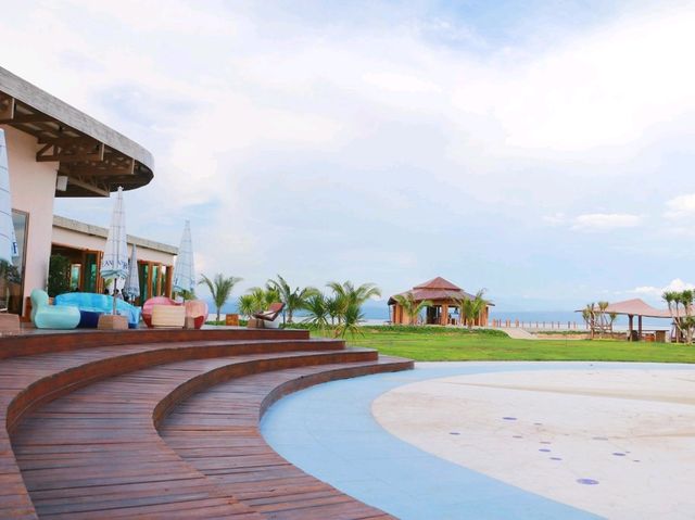 PIER 66 cafe ที่ท่าเรือ Ocean Front Trat 