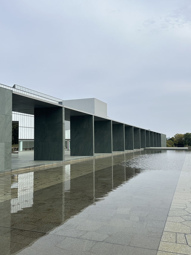 【愛知】建物も空間も作品の一つのよう！豊田市美術館