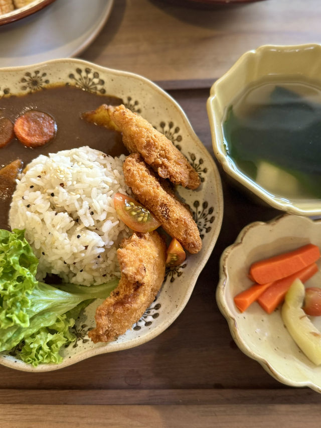 Balinese Vibes & Vegan Sips — Damai Studio & Café