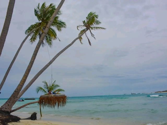Maldives: A Slice of Paradise Draped in Turquoise and Tranquility