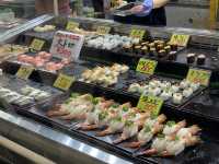【唐戸市場｜Karato Market】 海の幸がぎゅっと集結！週末は寿司バトル会場！？