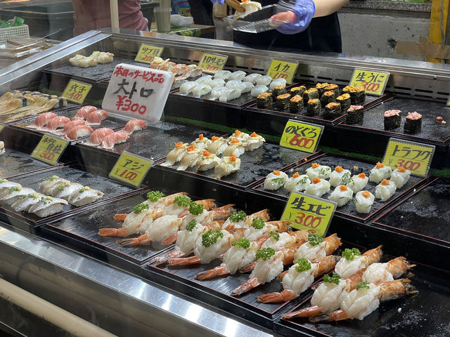【唐戸市場｜Karato Market】 海の幸がぎゅっと集結！週末は寿司バトル会場！？