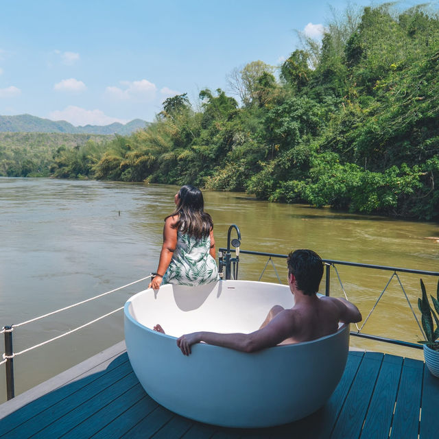 VeeVaree RiverKwai กาญจนบุรี