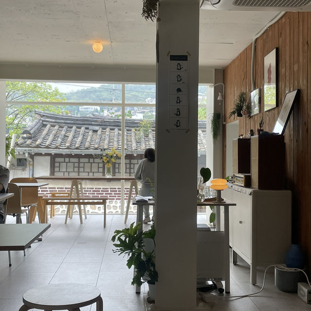 서울 여행 / 한성대역 분위기 좋고 차분한 공간 카페 아이코