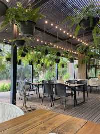 คาเฟ่สายธรรมชาติ The Village Farm To Café 🌳