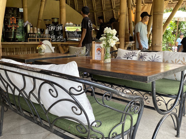 발리 계단식 논뷰가 멋진 Tis cafe 