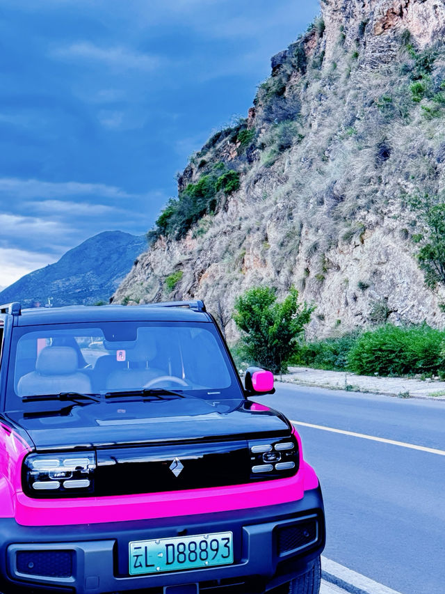 Rented a Pink Mini Tank with a driver —Adventure in Dali —My Cutest Road Trip Ever🚗💖🇨🇳