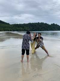 ฟังเสียงฝนบนเกาะเงียบ ๆ กลางทะเลใต้