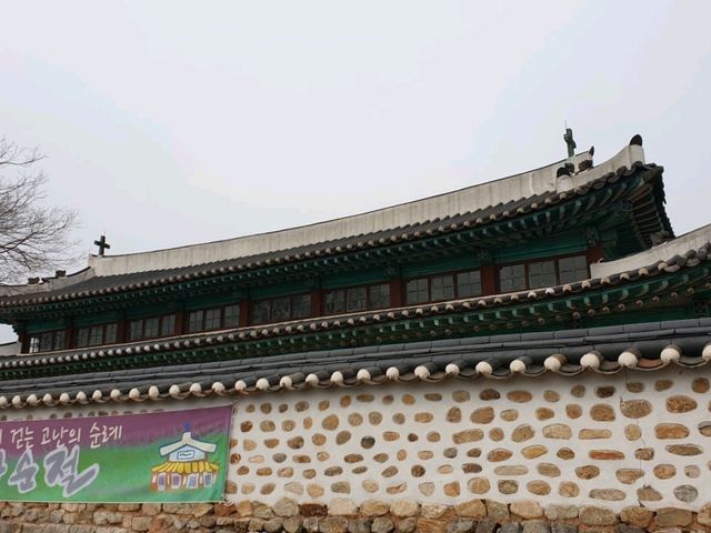 강화도, 고요한 시간을 걷다 – 성공회 강화성당