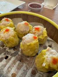 Kuu Comforts: Where Local Favourites Meet Café Chic in Eco Botani