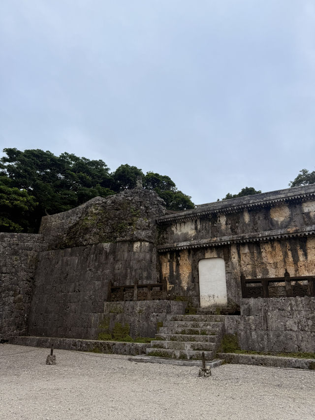 沖繩｜琉球最大的破風墓 世界遺產的特殊墓葬文化