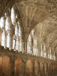 🎻【イギリス・グロスター大聖堂】中世ゴシック建築の宝庫。ハリー・ポッターの世界に迷い込む静謐の時間