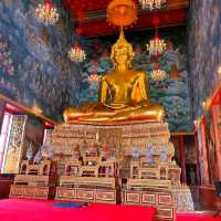 Bangkok’s Secret Temple That Locals Love – You Won’t Believe How Peaceful Wat Rachathiwat Is! 🌿
