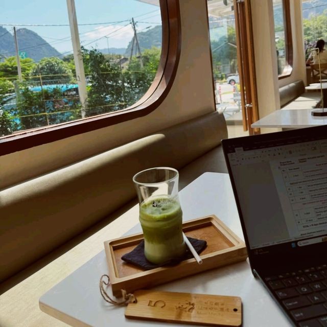 Muzi Matcha Cafe 