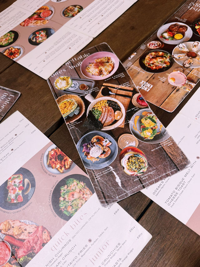 Gourmet in a Container vibe – Knock Knock Café Hits Different”
