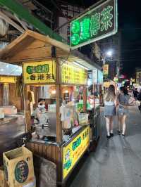 桃園夜市從牛排吃到雪花冰！在地人狂推的夜市美食地圖 🍽️🍧🧋