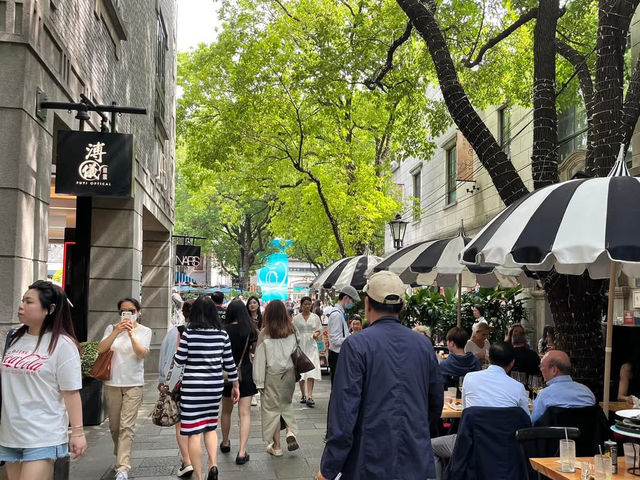  🏙️✨ A Tale of Two Quarters: Xintiandi & Tianzifang