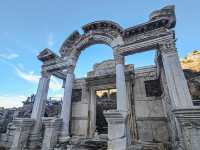 古代の繁栄を今に伝えるトルコ・エフェソスの遺跡群