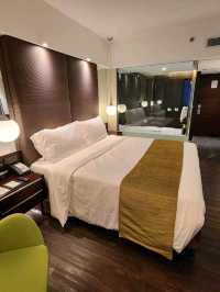 ฮอลิเดย์ อินน์ โกลเด้น ไมล์ บาย IHG