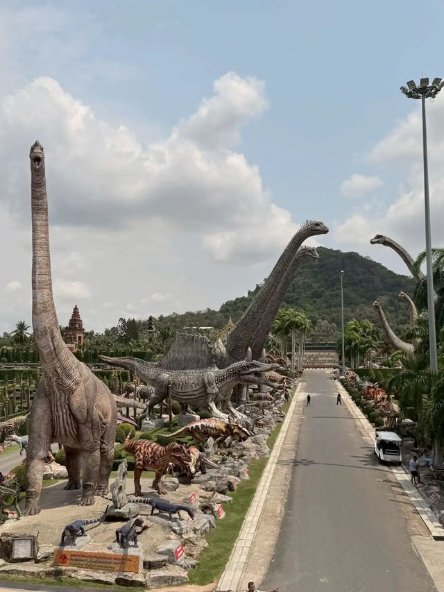พาทัวร์สวนนงนุช พัทยา ปี 2025