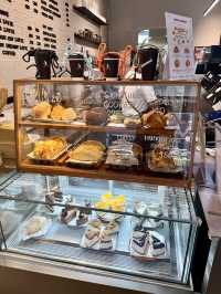 MOMENT COFFEE – A Stylish Chill Spot in the Heart of Makati
