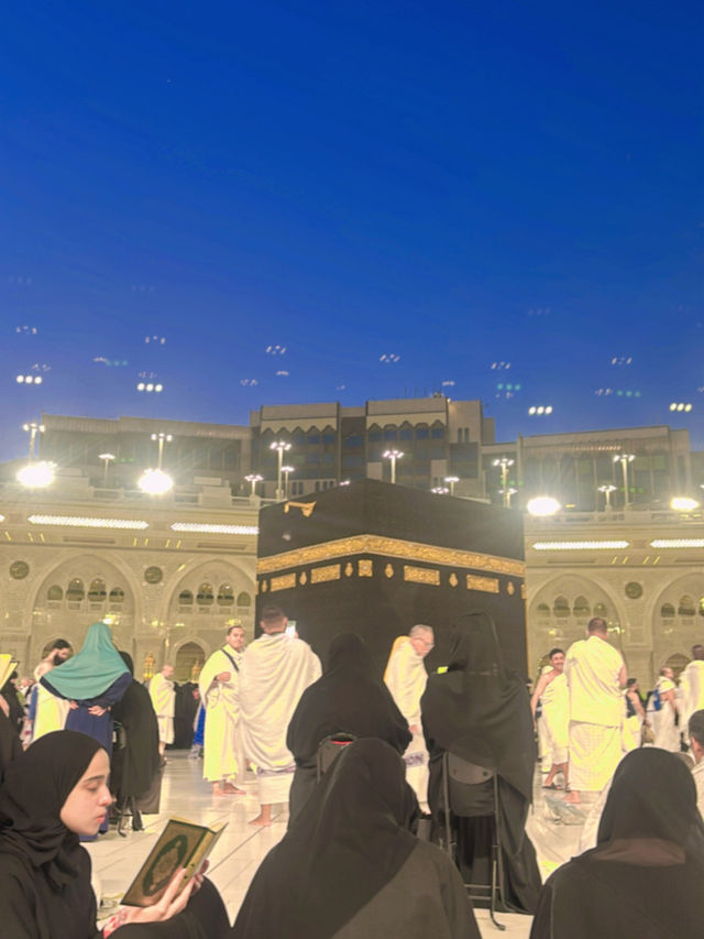 Solo Travellers to Makkah performing Umrah 