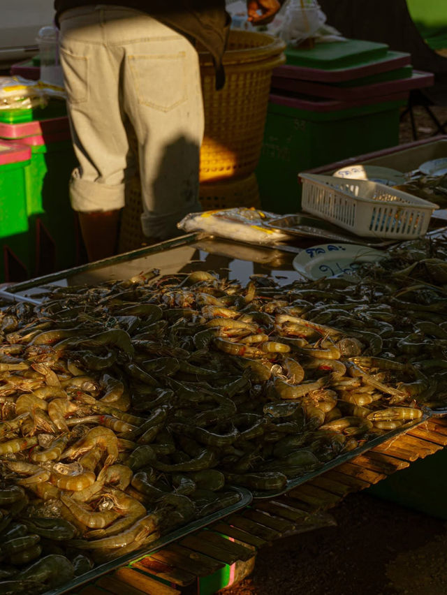 ตลาดนัด คลองถม จังหวัดหนองคาย