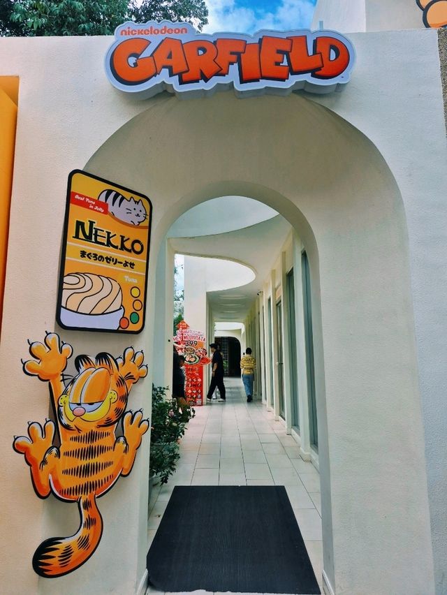 Holiday Pastry  😽 Garfield x Nekko