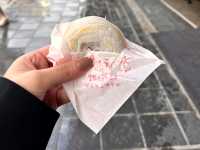 🍡 일본 전통 감성 가득한 산책길 – 다자이후 거리 (상점가)
