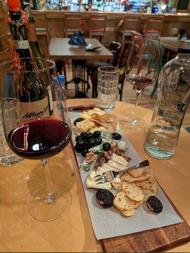 Corks Cozy Winebar