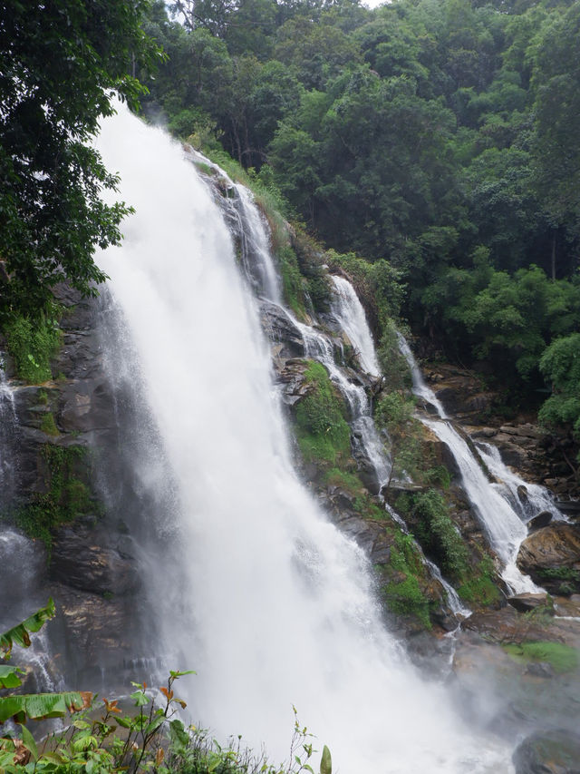 น้ำตกวชิรธาร - Wachirathan Waterfall