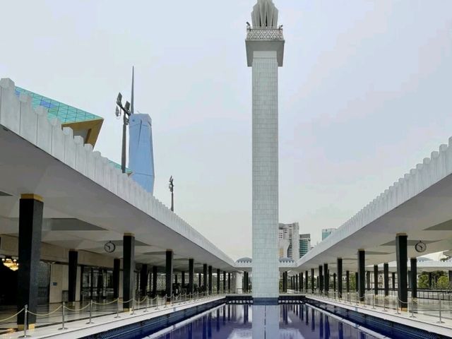 🕌🇲🇾 National Mosque Malaysia – A Symbol of Peace and Unity