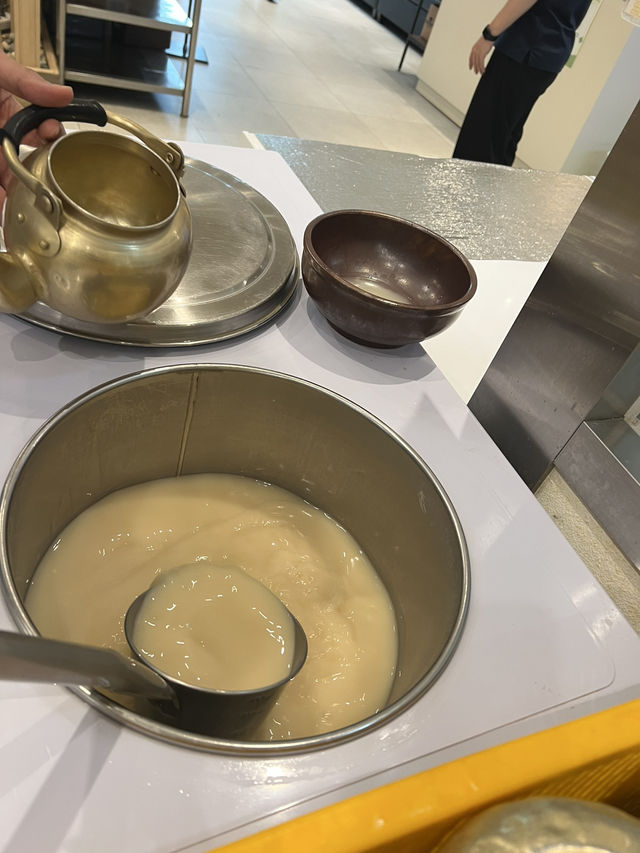 【韓国旅行】コムタンを味わう（ドンドンジュ飲み放題）