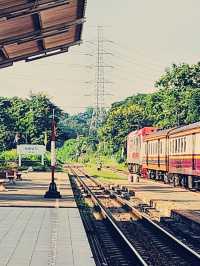 สถานีแม่เมาะจุดพักสำหรับมือเช้าในบรรยากาศท้องถิ่น