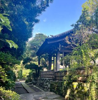 Mountain Temple - San Yue Temple