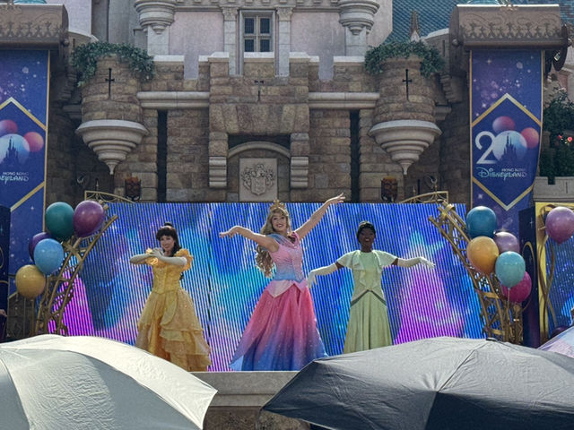 【香港ディズニー】20周年記念ショー🎉ディズニーフレンズライブ キャッスルパーティー