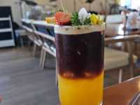 Jomhom Cafe & Music 