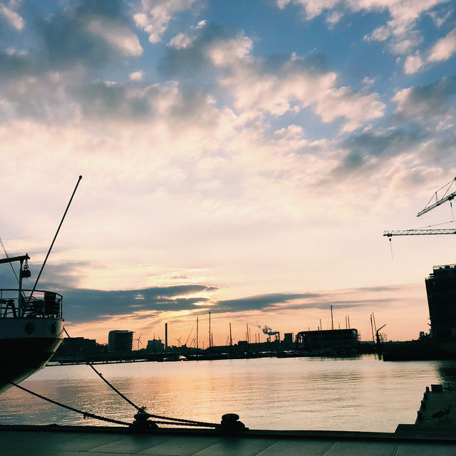 🇳🇱アムステルダム NDSMワーフで夕焼け散歩＆ディナー体験