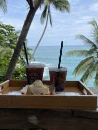 ภูเก็ตไปไหนดี ขอแนะนำคาเฟ่เสื่อฝืนหมอนใบ 🥥