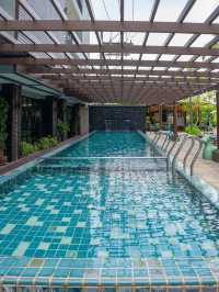 พักผ่อนสบายใจกลางป่าตอง ที่ Andakira Hotel Phuket