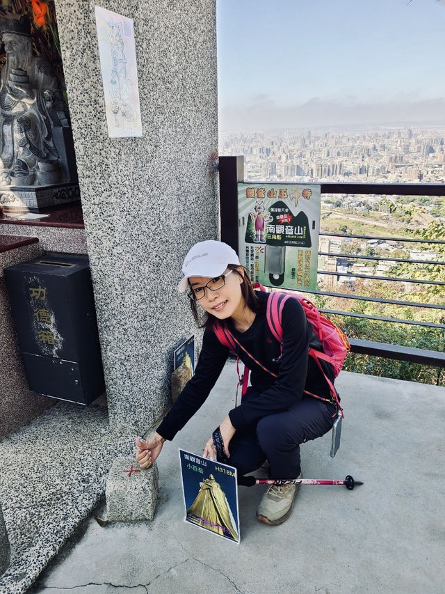 靜謐山林裡的大佛手——南觀音山步道小旅行