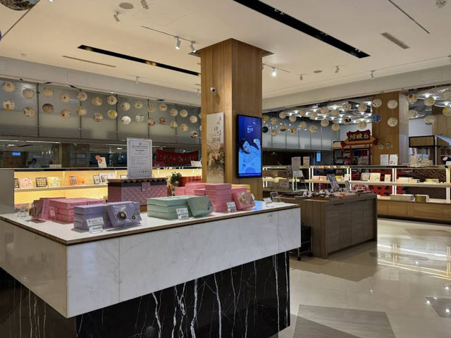 🍰🎂 Sweet Traditions at Kuo Yuan Ye Museum of Cake and Pastry 🧁✨ 