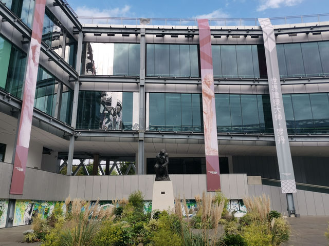 上海万博・元フランス館がロダン美術館になっていた! 上海万博・元フランス館がロダン美術館になっていた!
